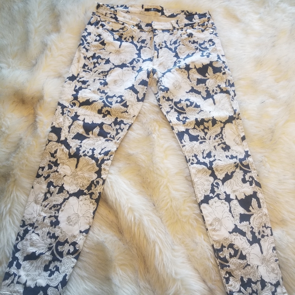 Woman's Jean's